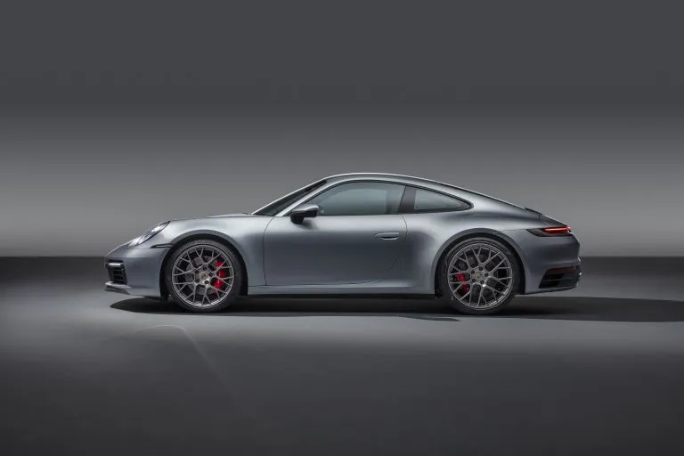 911