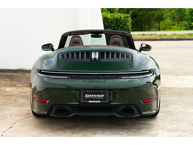 2026 Porsche 911 photo 3