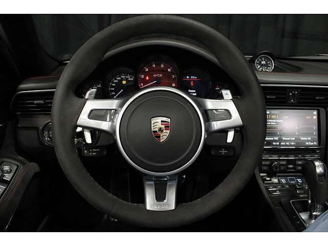 2016 Porsche 911 photo 2