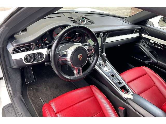 2013 Porsche 911 photo 2