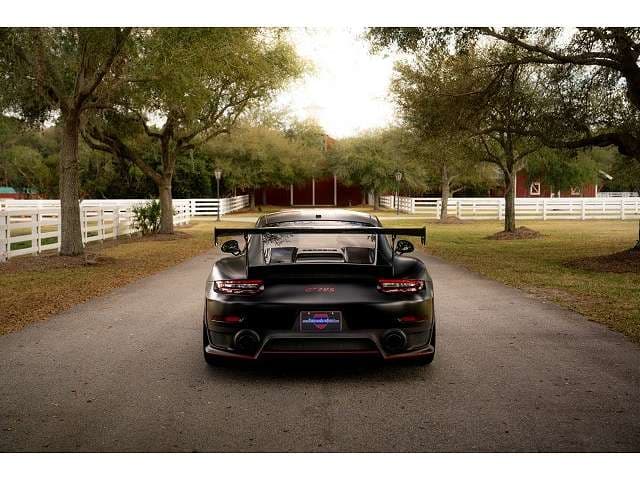 2018 Porsche 911 photo 3