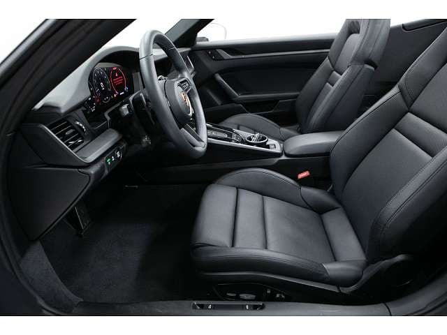 2025 Porsche 911 photo 4