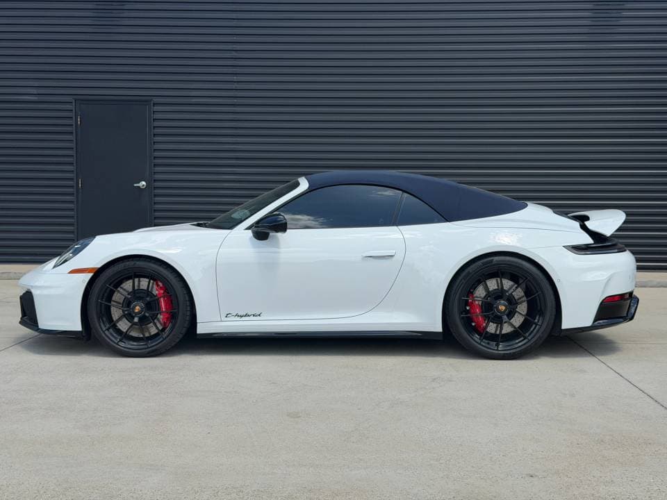 2026 Porsche 911 photo 4