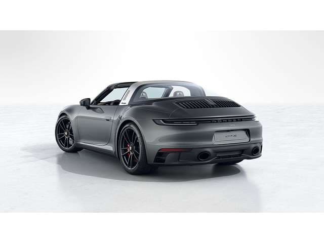 2023 Porsche 911 photo 2
