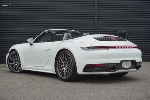 2022 Porsche 911 photo 3