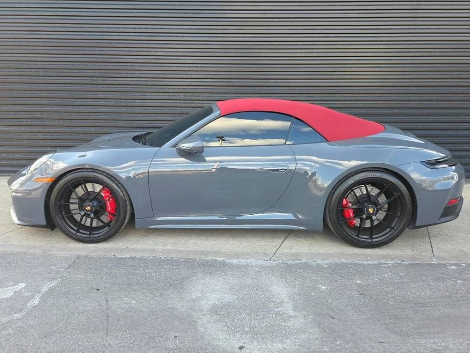 2025 Porsche 911 photo 4