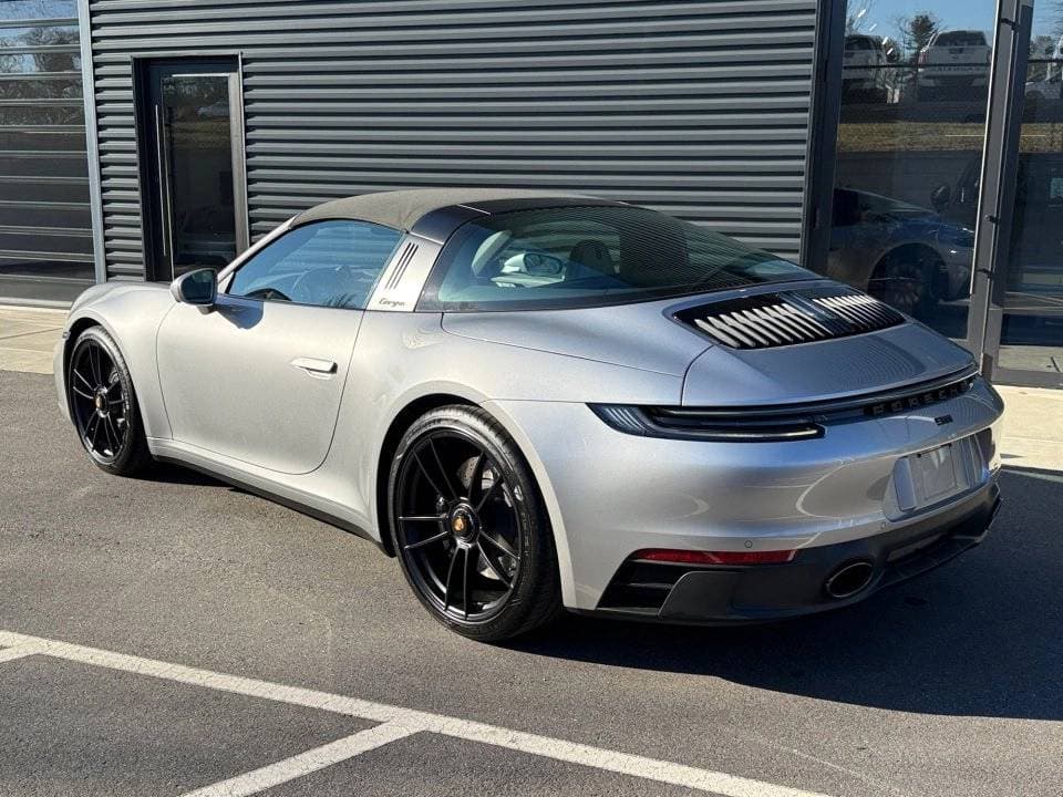 2022 Porsche 911 photo 1