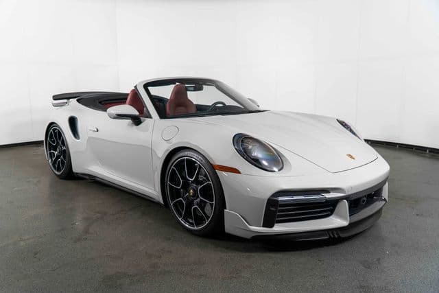 2024 Porsche 911 photo 2