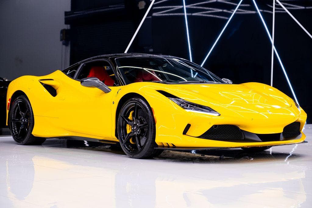 2021 Ferrari F8 photo 2