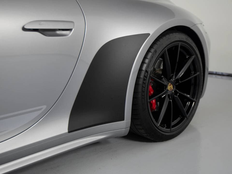 2023 Porsche 911