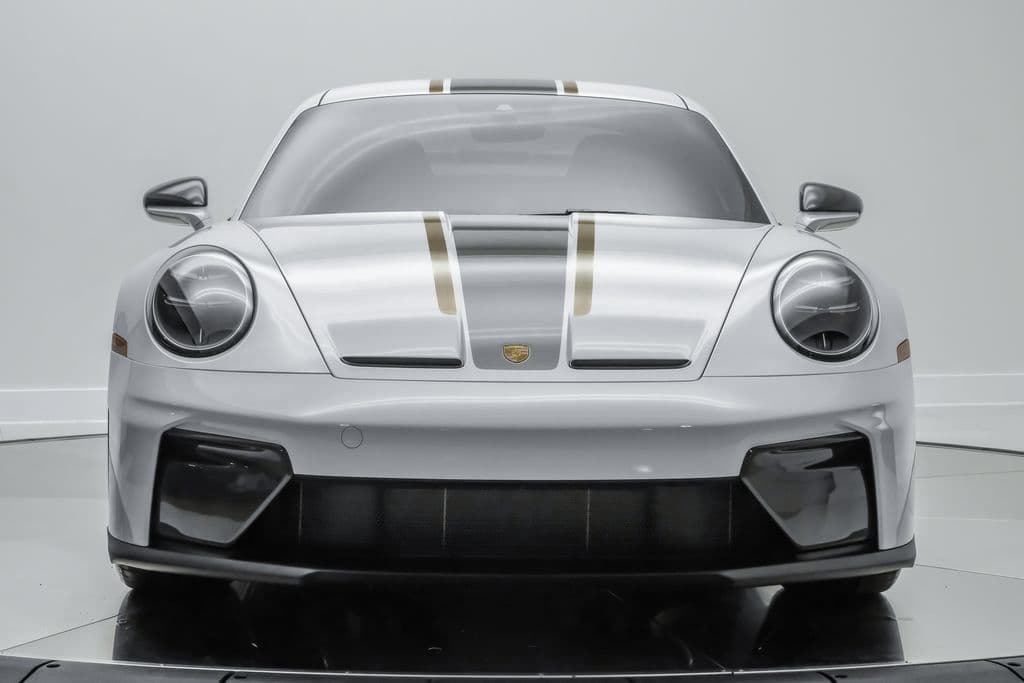 2026 Porsche 911 photo 3