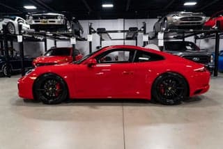 2017 Porsche 911 photo 2