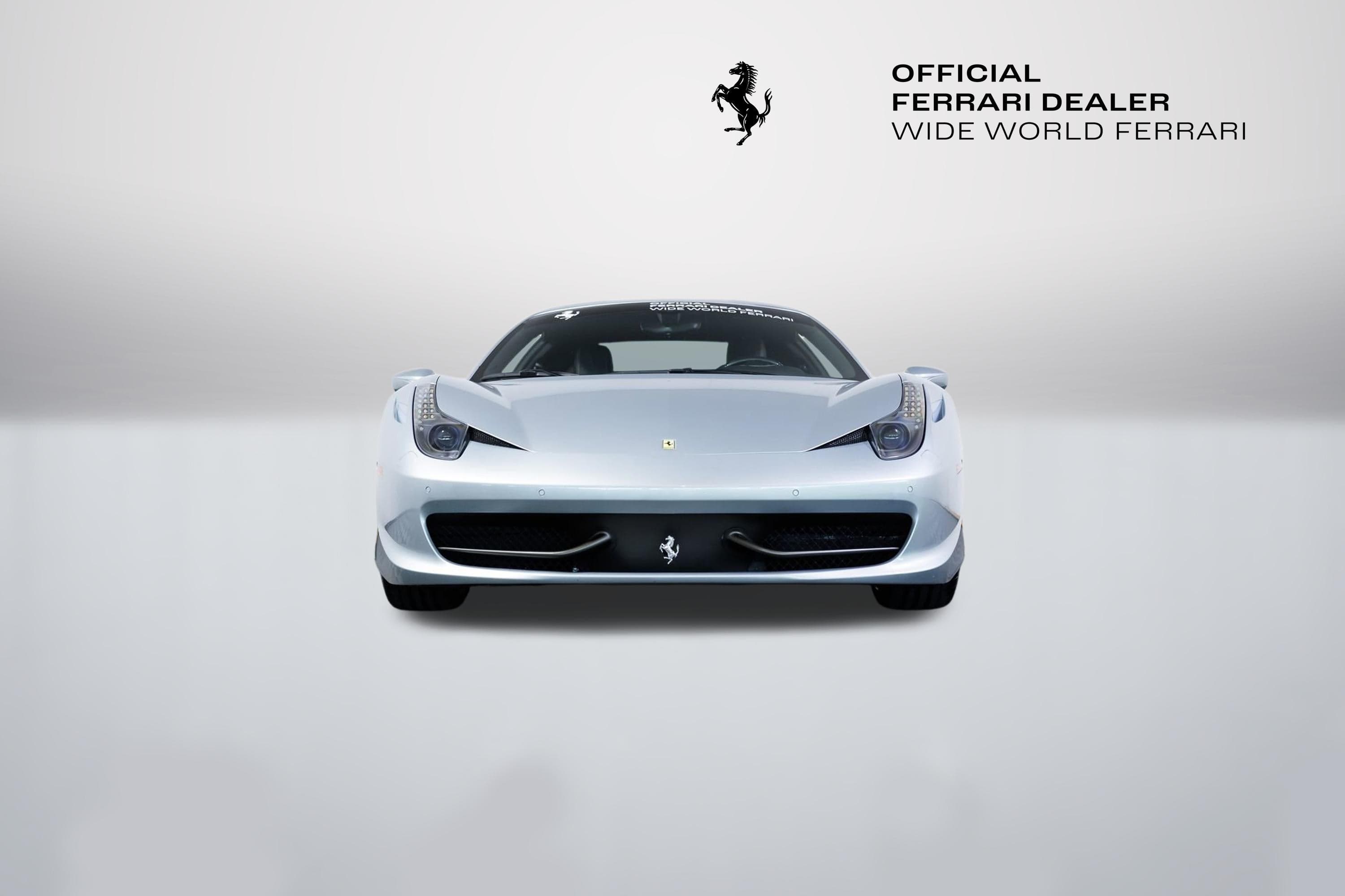 2011 Ferrari 458 photo 2