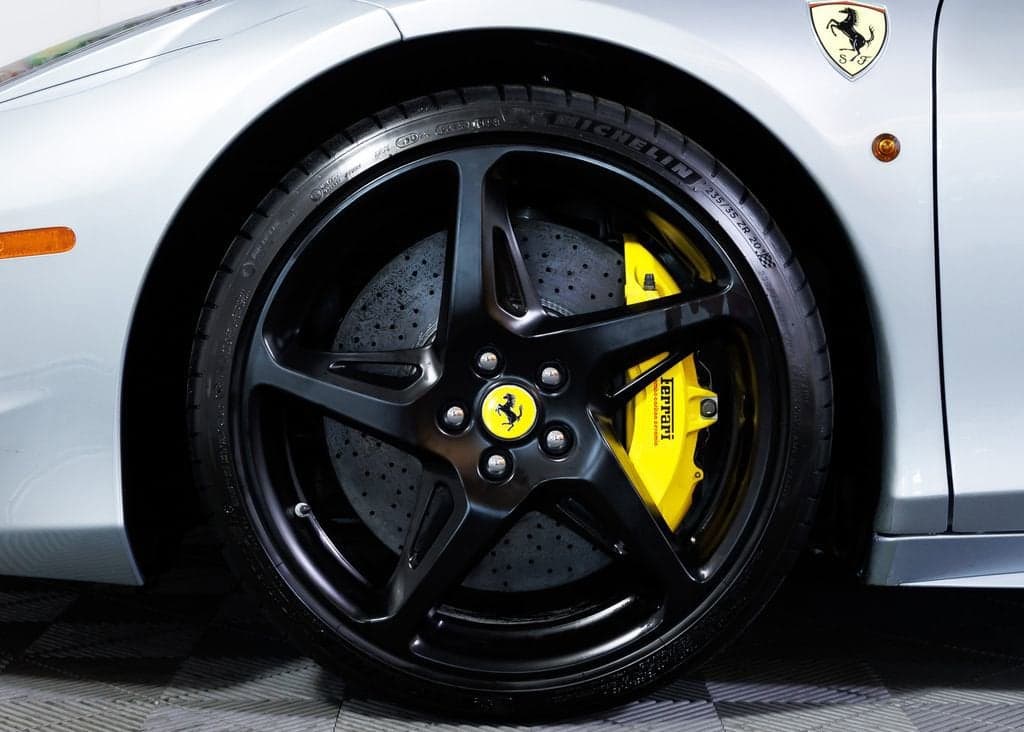 2011 Ferrari 458 photo 5