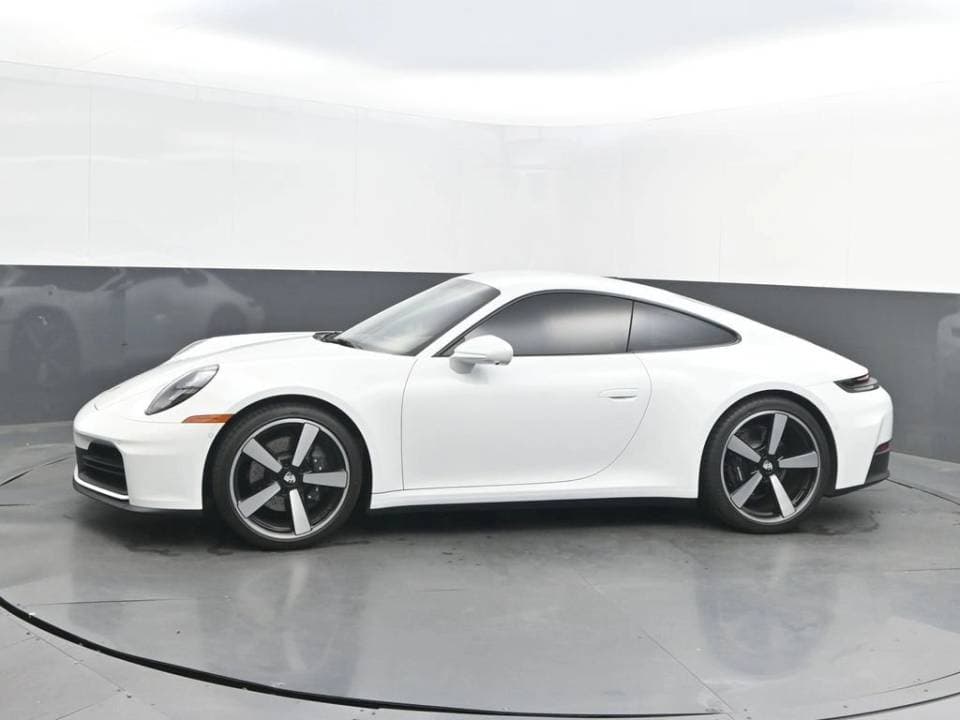 2026 Porsche 911 photo 4