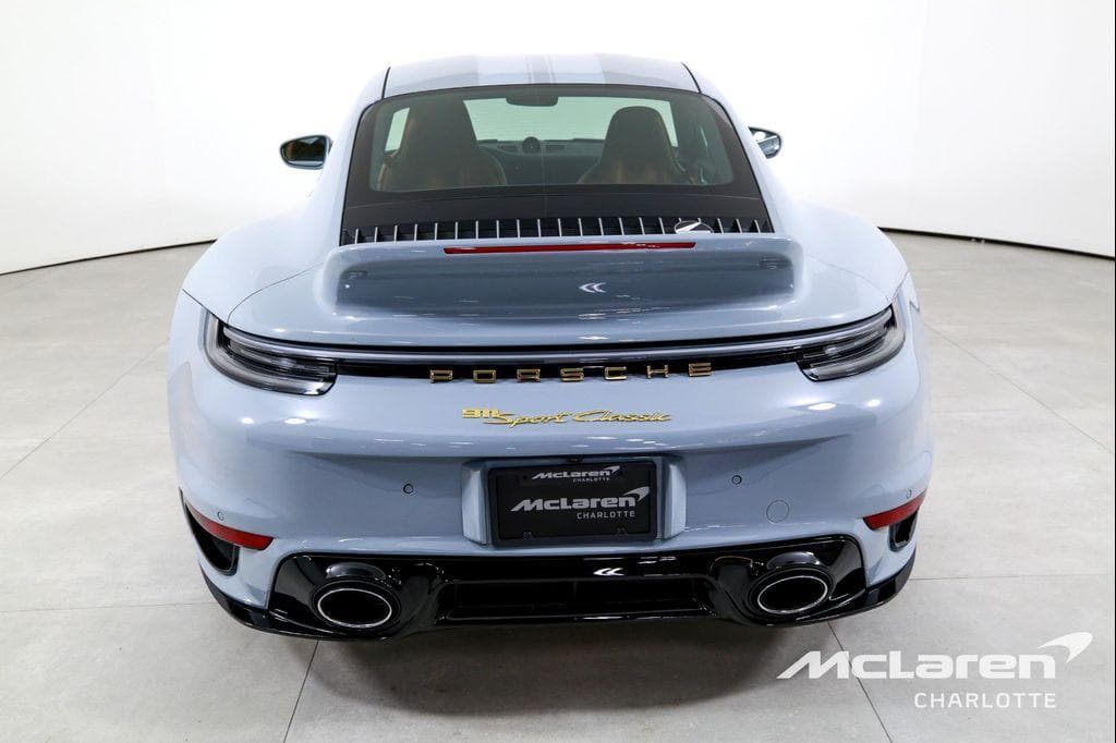 2023 Porsche 911 photo 1