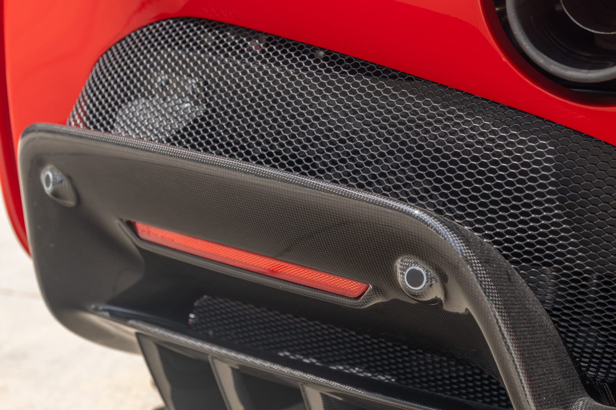 2021 Ferrari SF90 photo 3