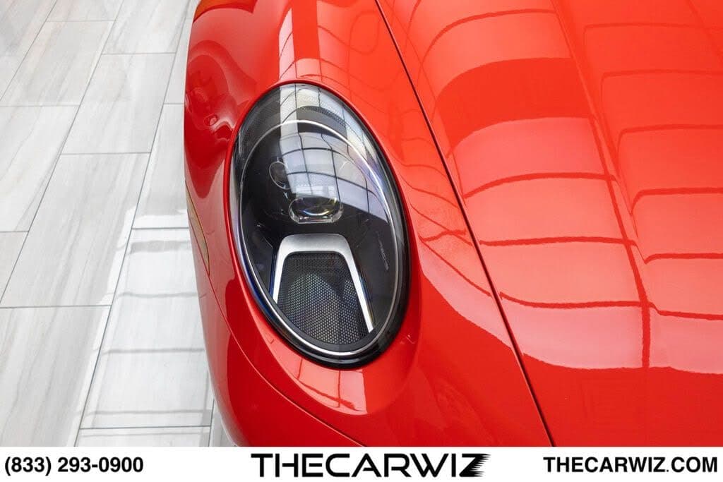2023 Porsche 911 photo 2