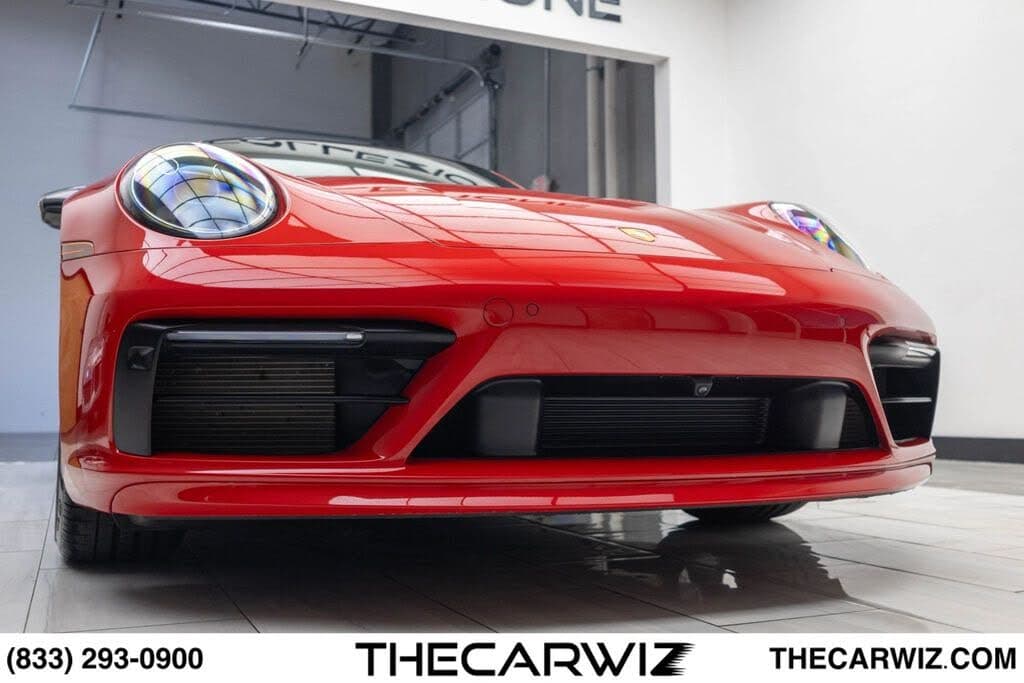 2023 Porsche 911 photo 4