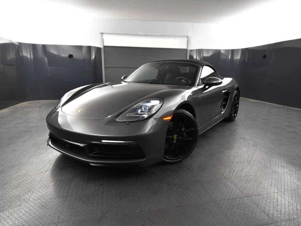 2025 Porsche Boxster photo 2