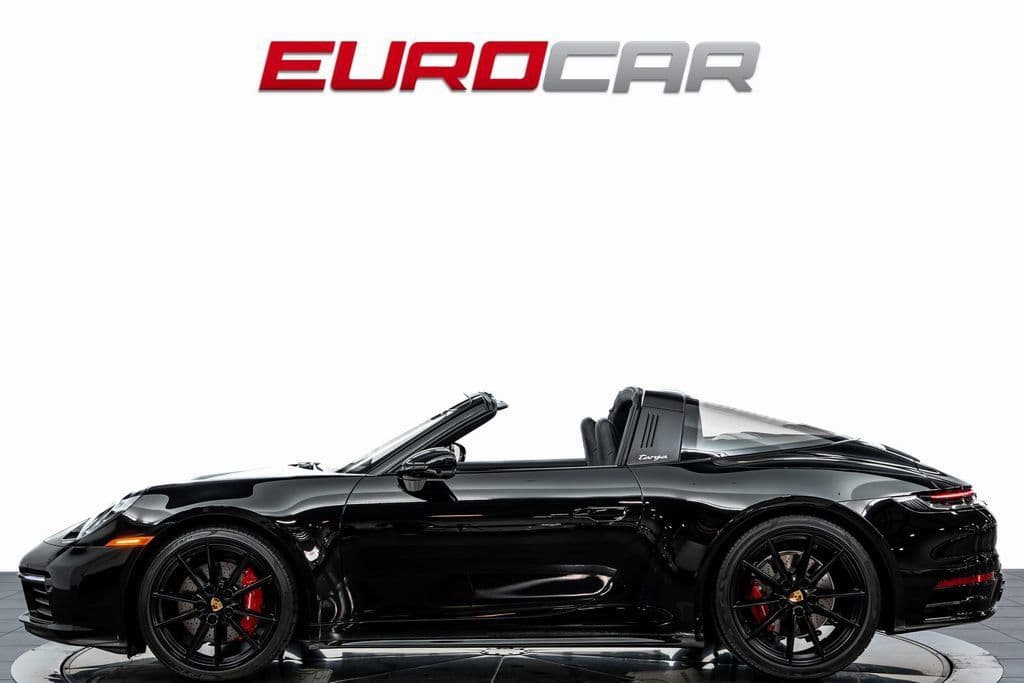 2024 Porsche 911 photo 3