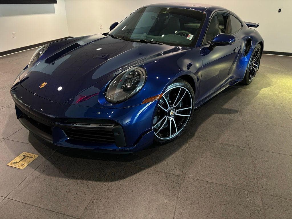 2025 Porsche 911 photo 1