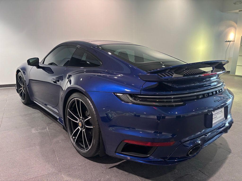 2025 Porsche 911 photo 3
