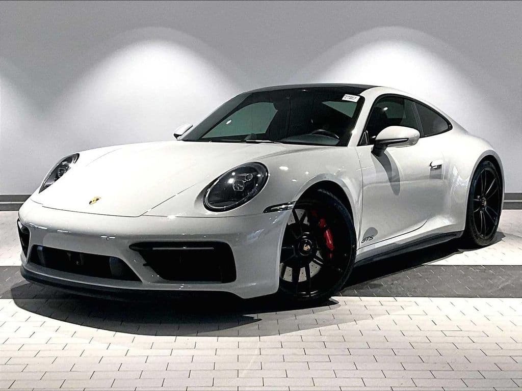 2023 Porsche 911 photo 2