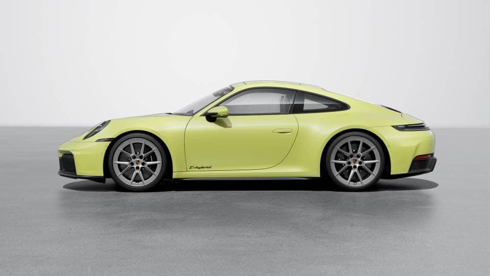 2025 Porsche 911 photo 1