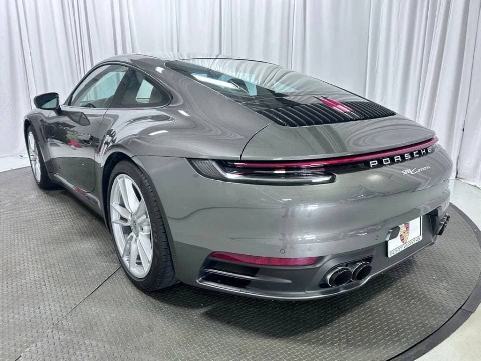 2024 Porsche 911 photo 1