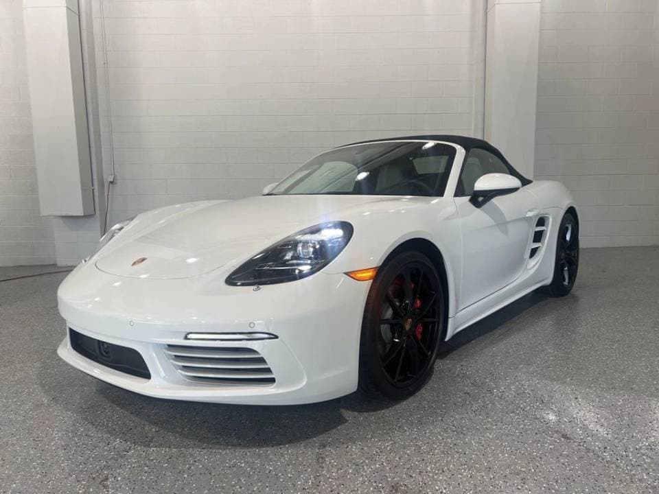 2024 Porsche Boxster photo 3