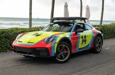 2024 Porsche 911 photo 2