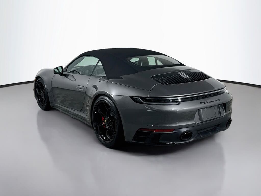 2024 Porsche 911 photo 3