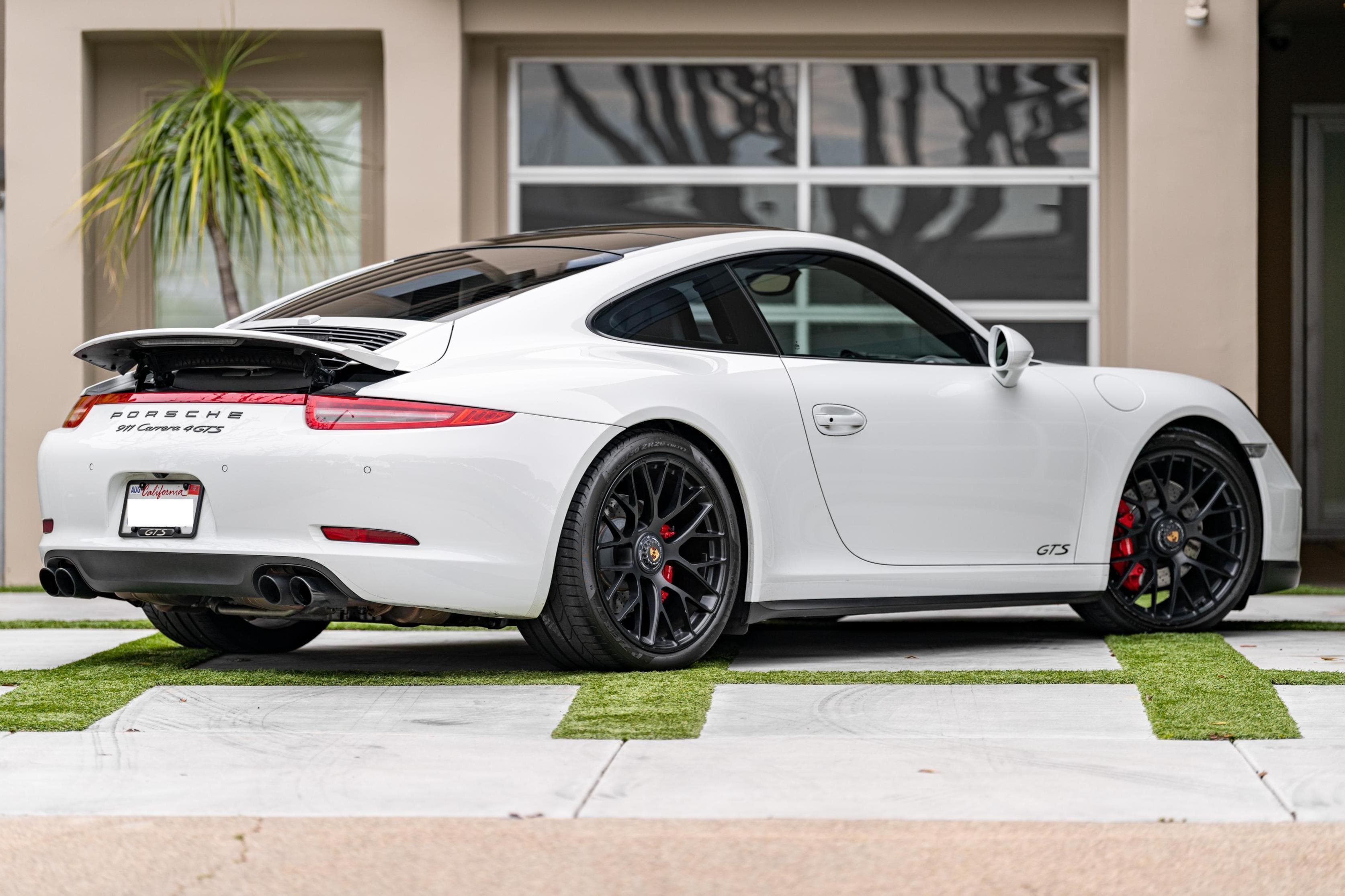 2016 Porsche 911 photo 4