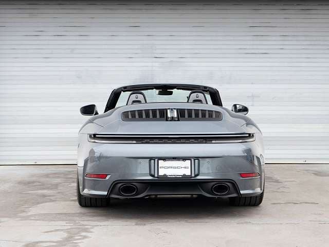 2026 Porsche 911 photo 3
