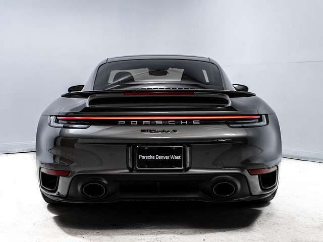 2021 Porsche 911 photo 3