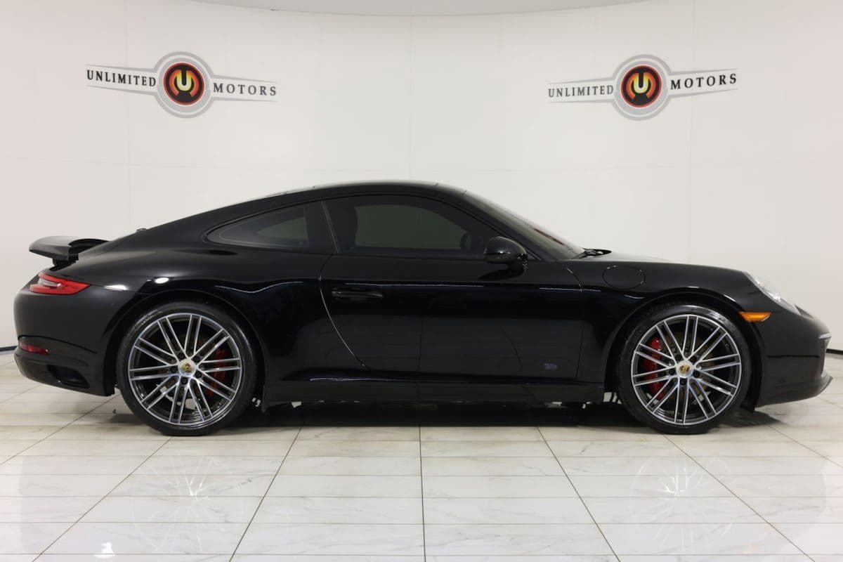 2018 Porsche 911 photo 3