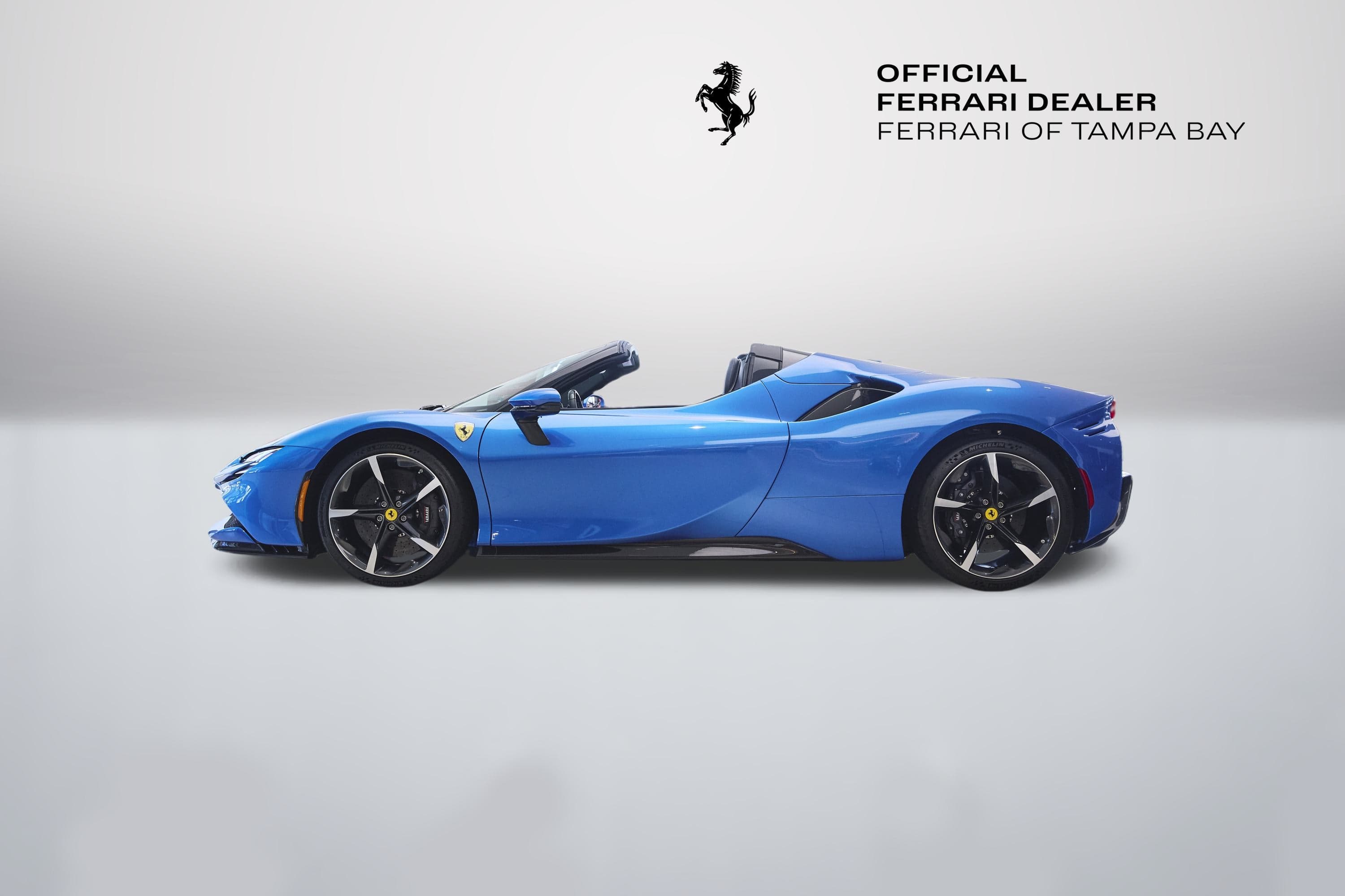 2023 Ferrari SF90 photo 2