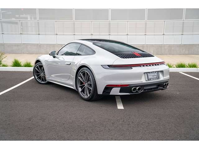 2020 Porsche 911 photo 2