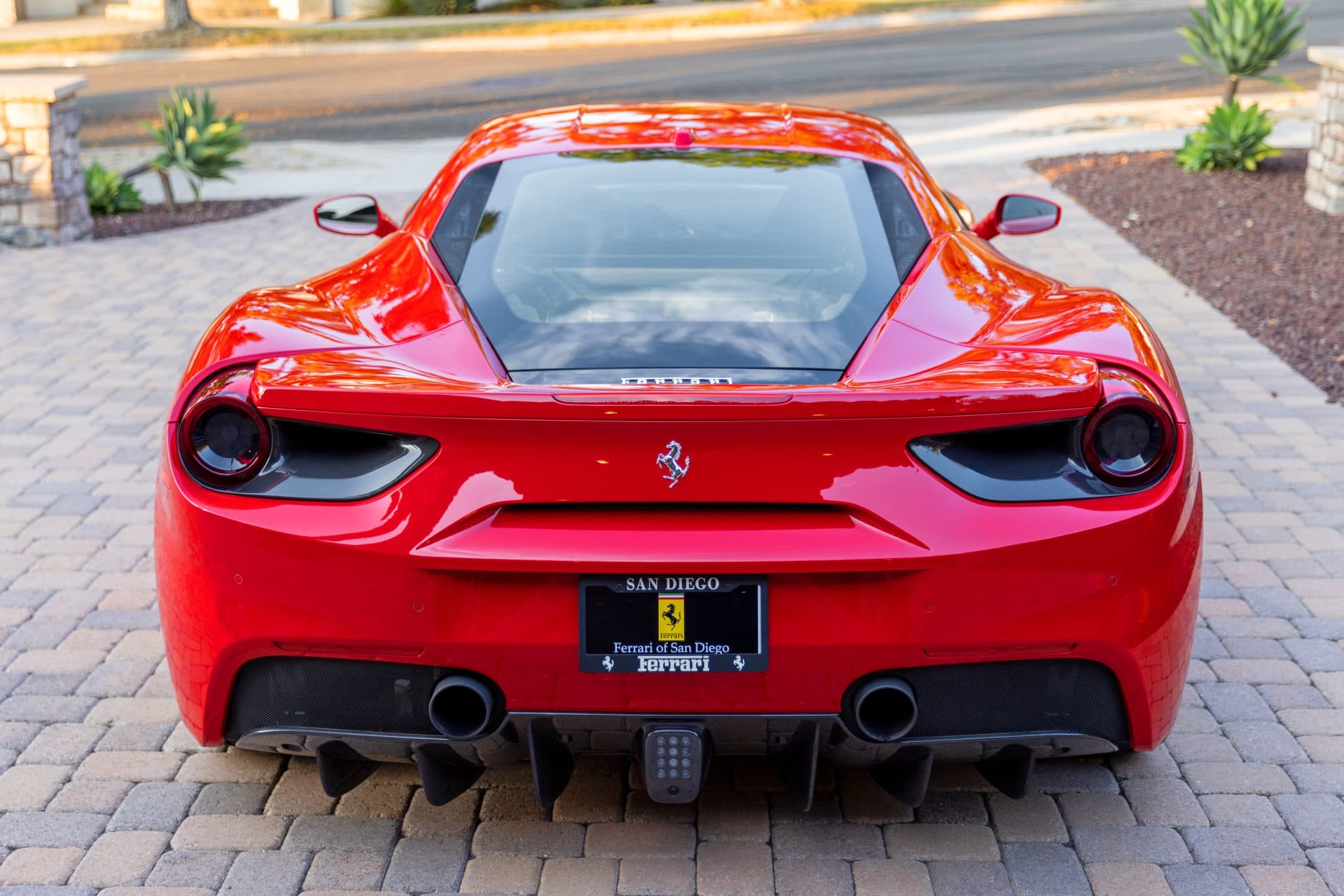 2018 Ferrari 488 photo 4