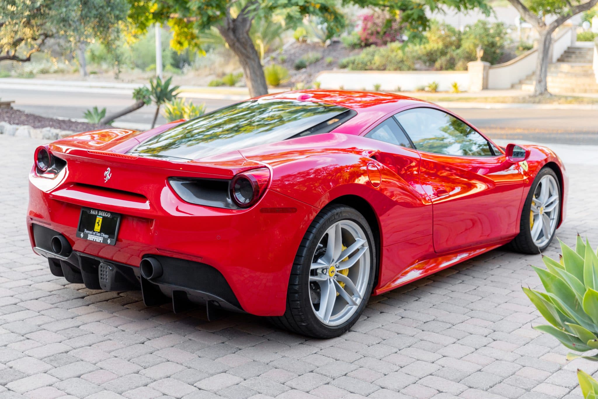 2018 Ferrari 488 photo 5