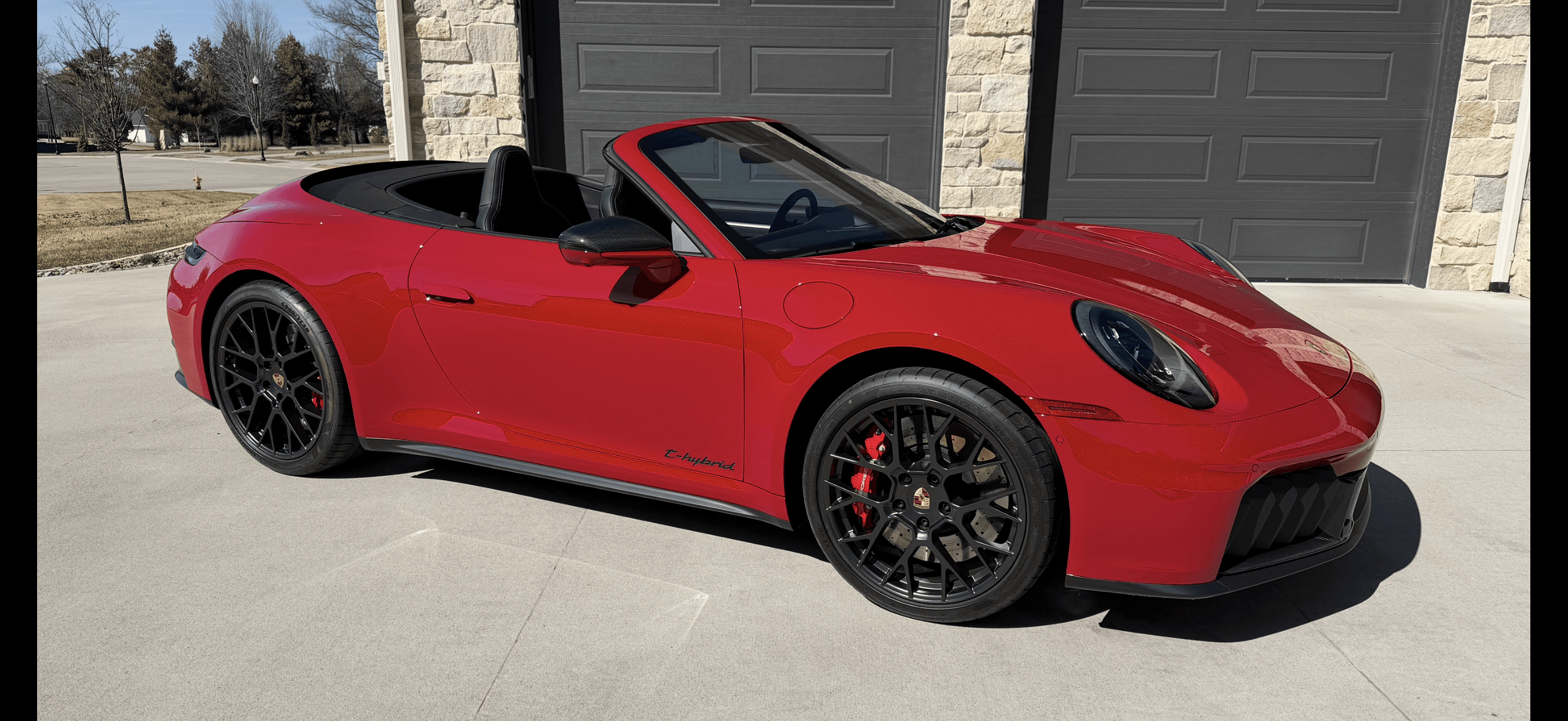2025 Porsche 911 photo 1