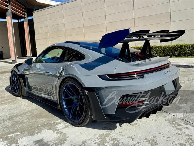 2024 Porsche 911 photo 3