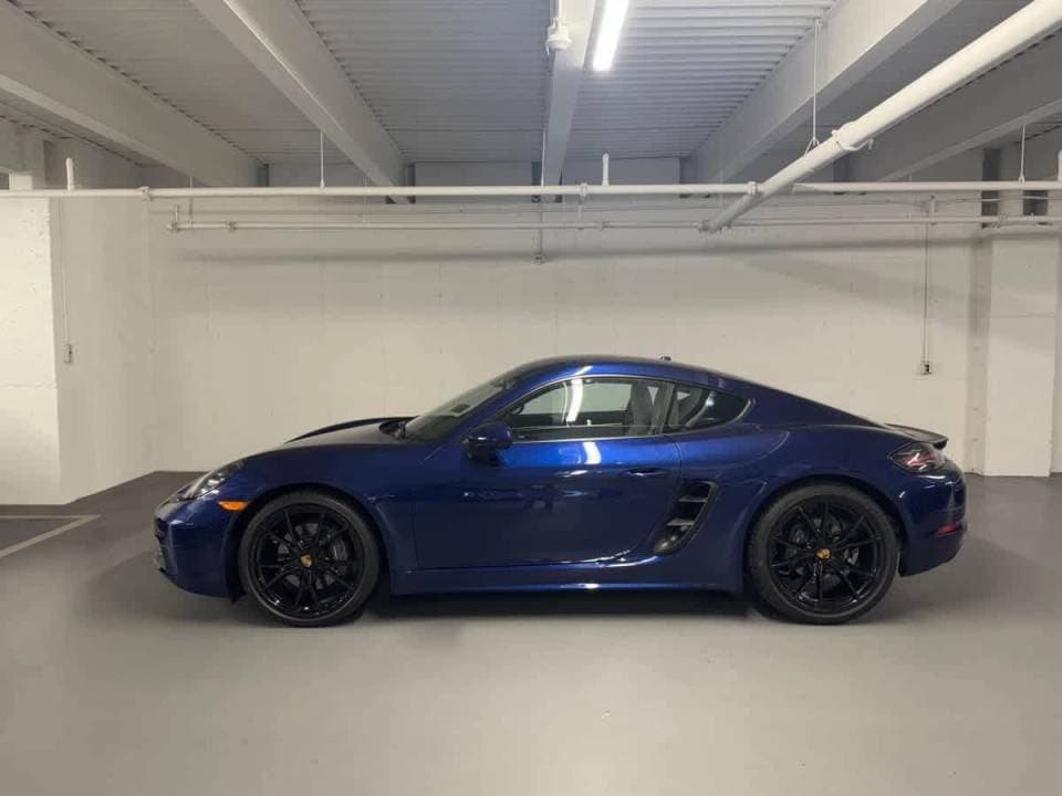 2025 Porsche Cayman photo 1