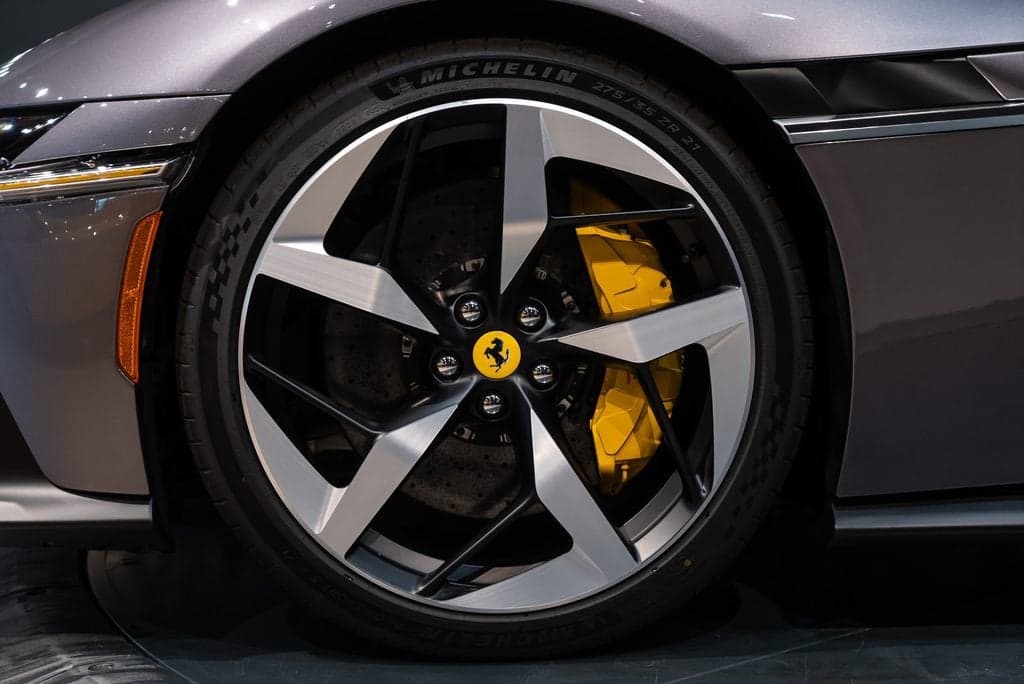 2025 Ferrari 12Cilindri photo 2