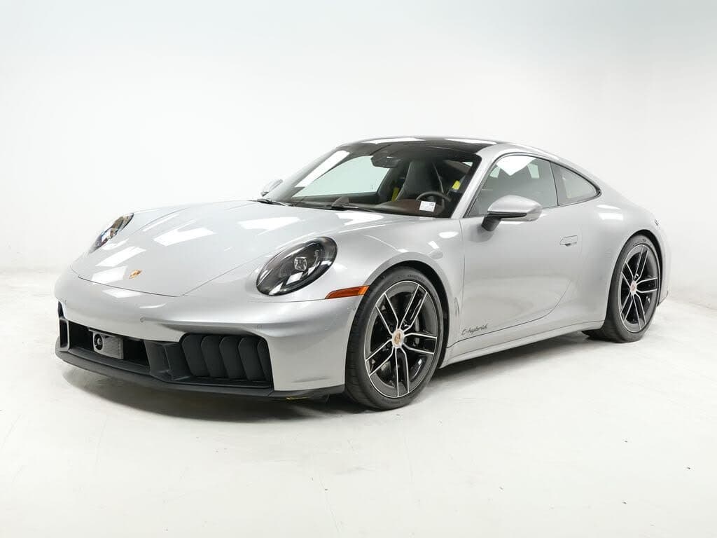 2026 Porsche 911 photo 2