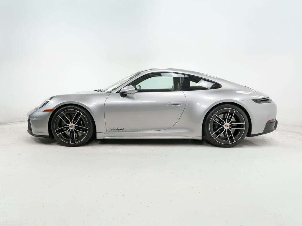 2026 Porsche 911 photo 3