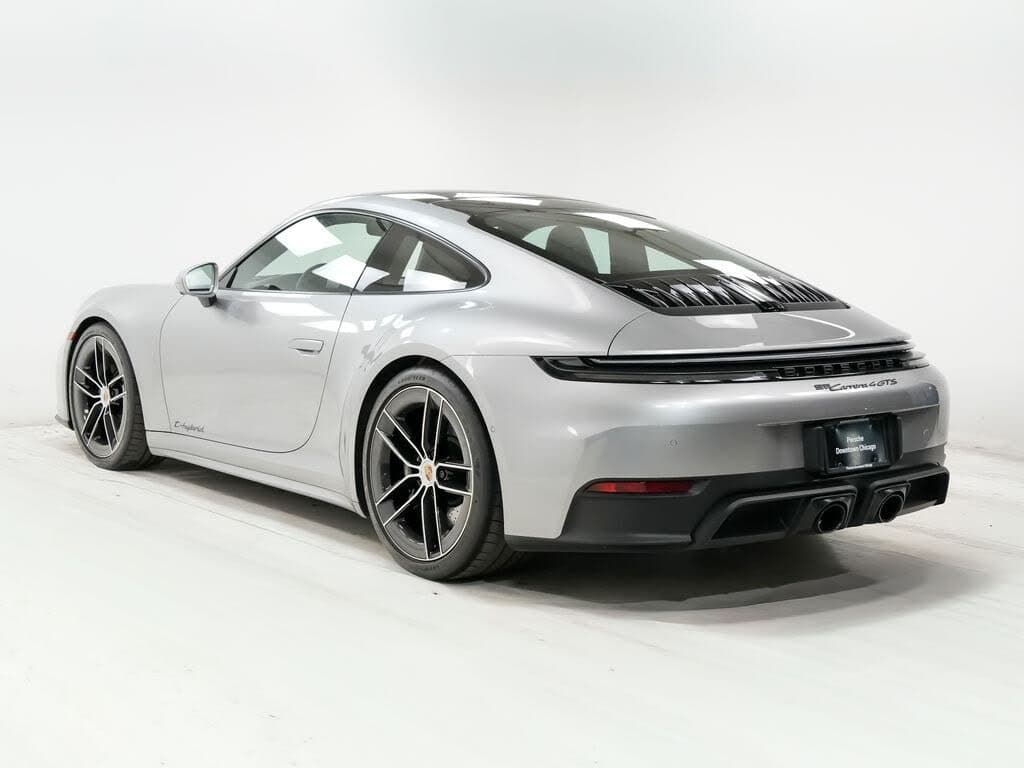 2026 Porsche 911 photo 4