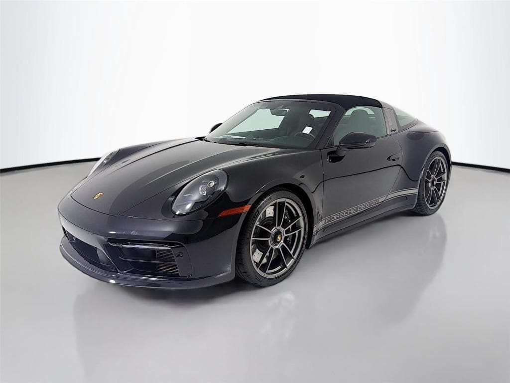 2025 Porsche 911 photo 2