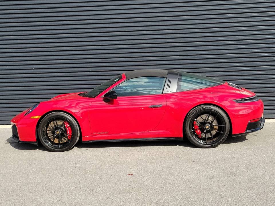 2025 Porsche 911